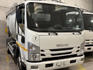 CCV943 - ISUZU 75 motore 3.000 cc con costipatore Tecnoindustrie