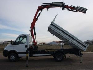 CCV954 - IVECO 65/15 ALLESTITO CON CASSONE RIBALTABILE TRILATERALE E GRU (diversi telai disponibili)
