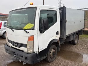 CCV948 – NISSAN CABSTAR ALLESTITO CON CASSONE RIBALTABILE POSTERIORE REALIZZATO DA NOI NEL 2022