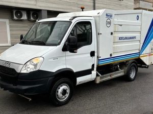 SLL199 - IVECO 65C15 ALLESTITA CON LAVACONTENITORI LONGO DA LT. 2.000 AD ACQUA FREDDA