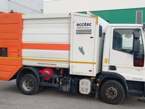SLL203 – IVECO EUROCARGO 120 – GUIDA DESTRA ALLESTITO CON LAVACONTENITORI AD ACQUA CALDA IN ACCIAIO INOX